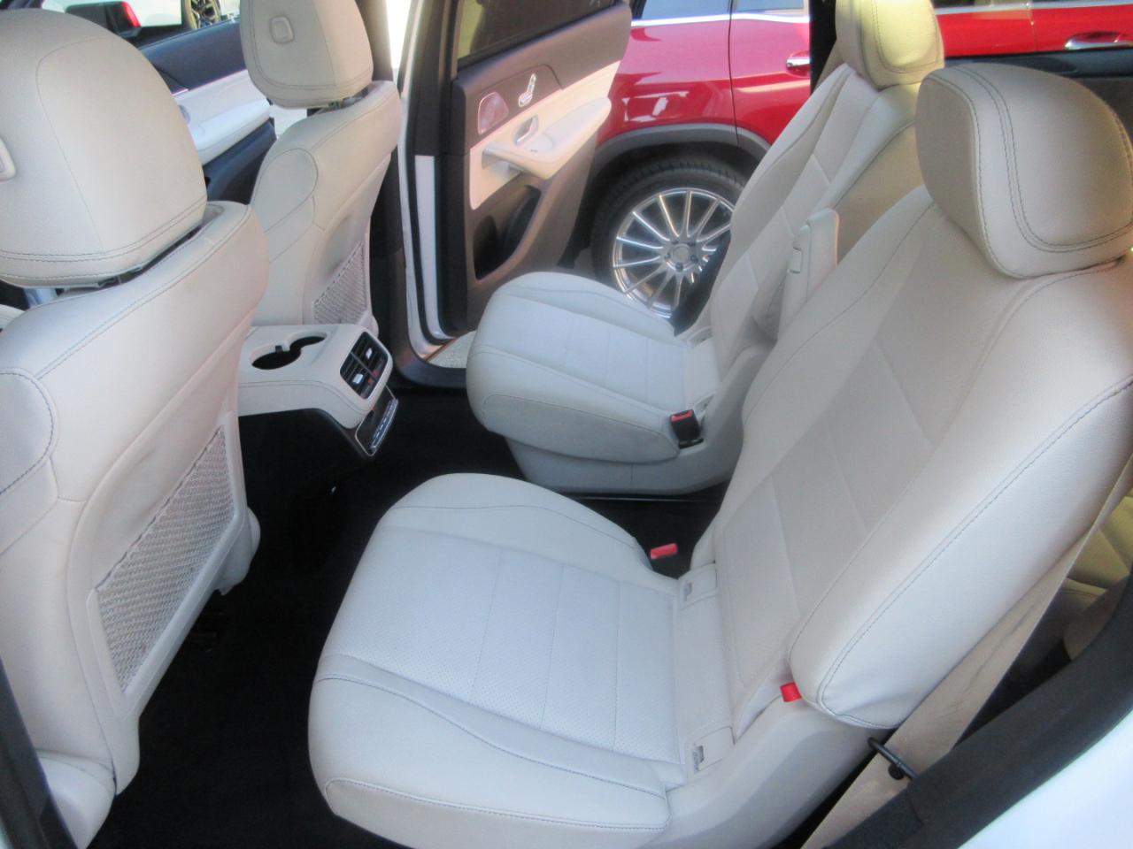 Mercedes-Benz GLS  2024