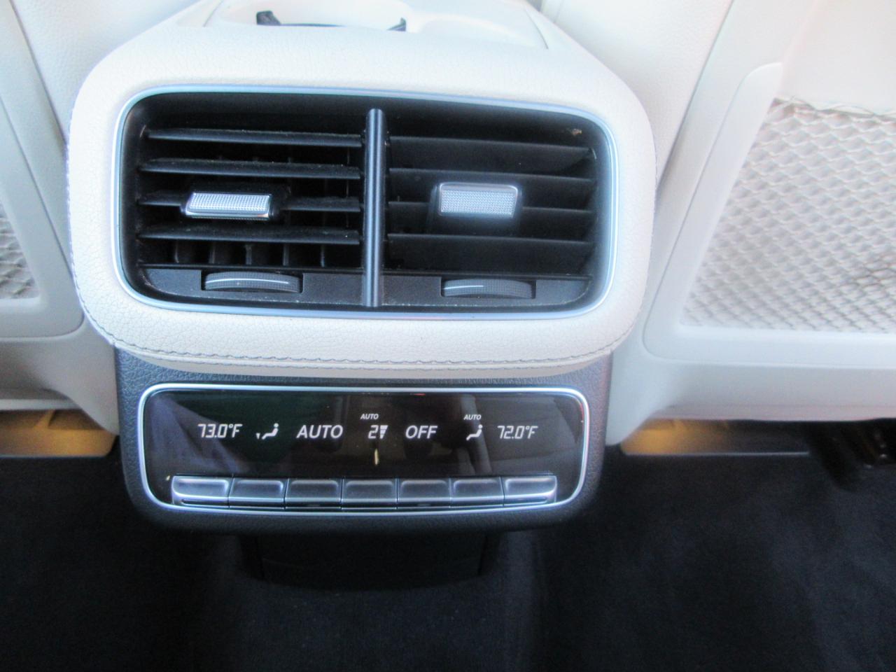 Mercedes-Benz GLS  2024