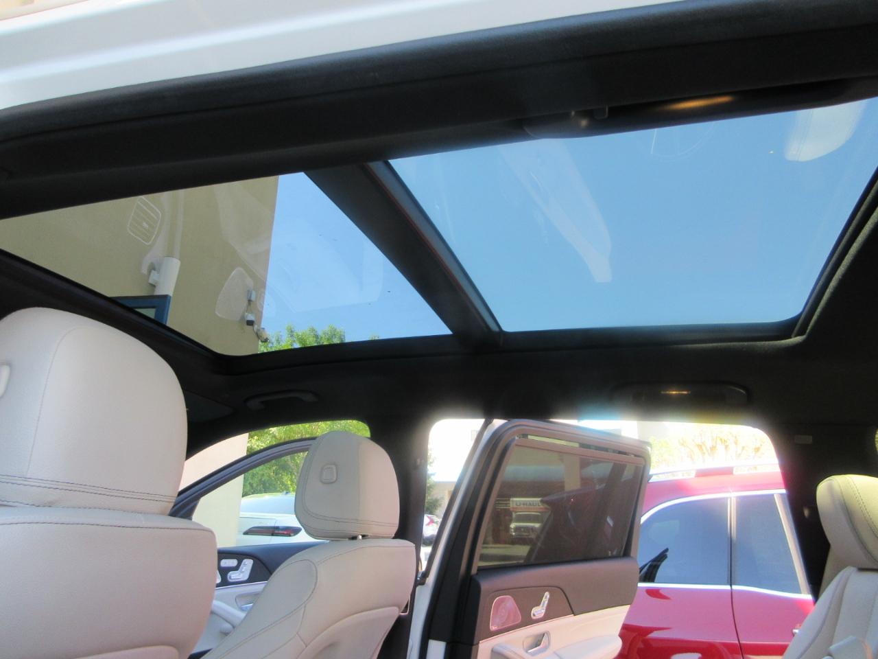 Mercedes-Benz GLS  2024