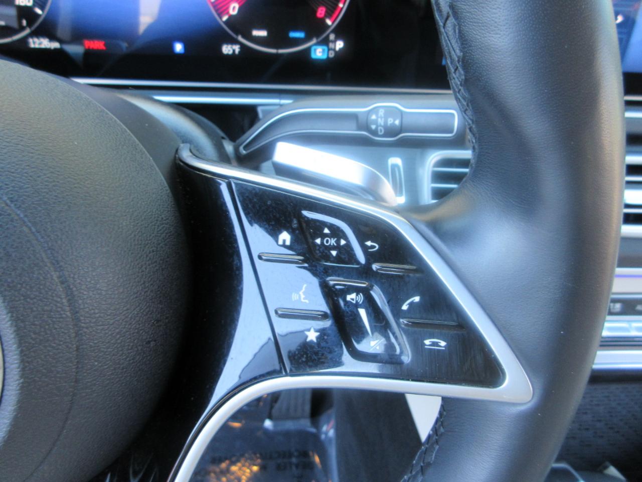 Mercedes-Benz GLS  2024