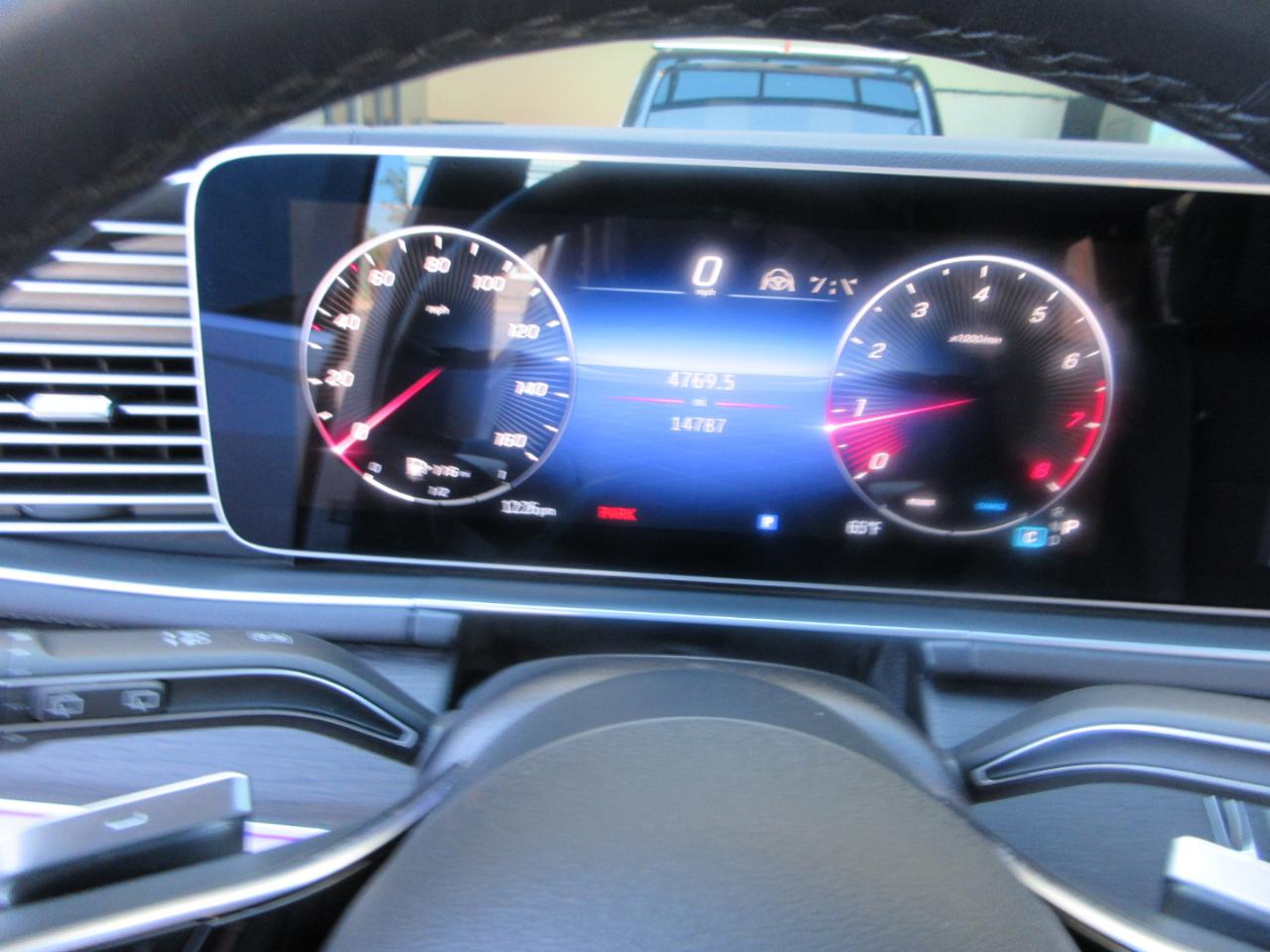 Mercedes-Benz GLS  2024