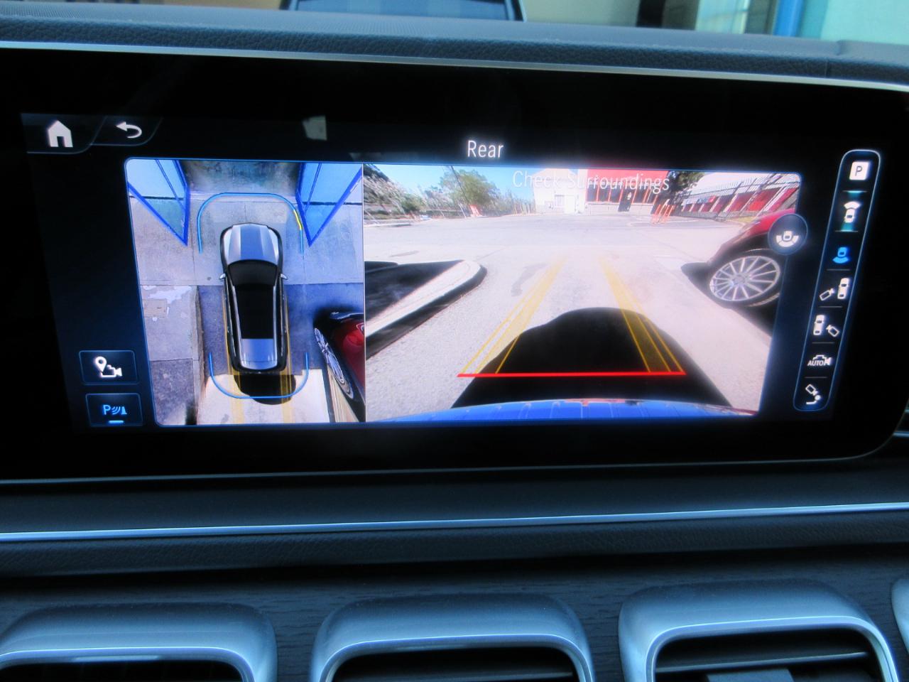 Mercedes-Benz GLS  2024