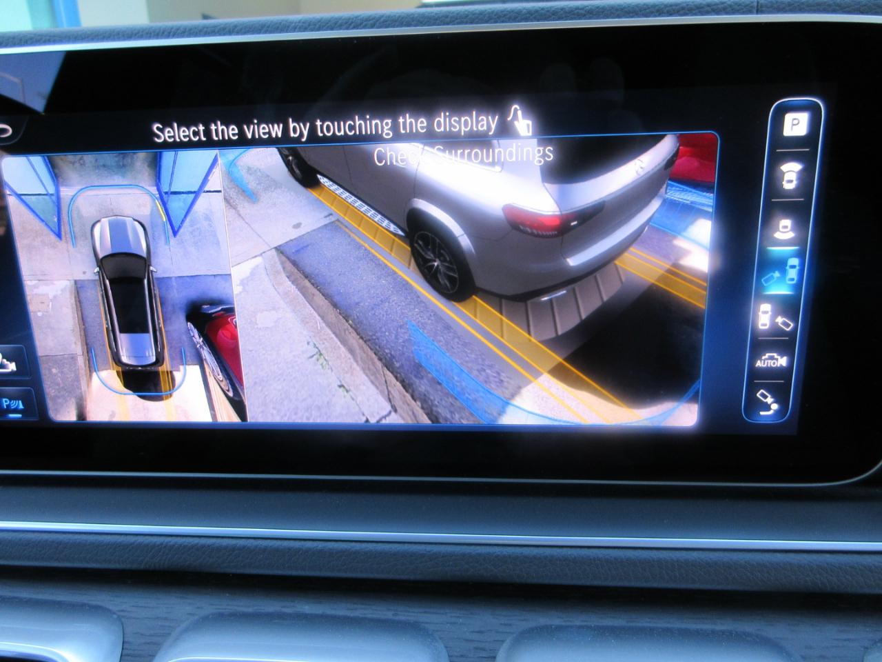 Mercedes-Benz GLS  2024