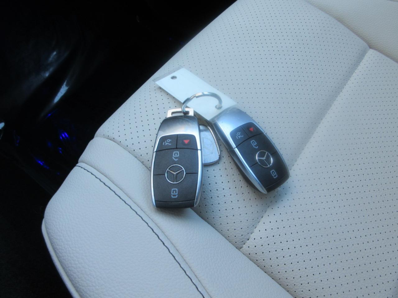 Mercedes-Benz GLS  2024