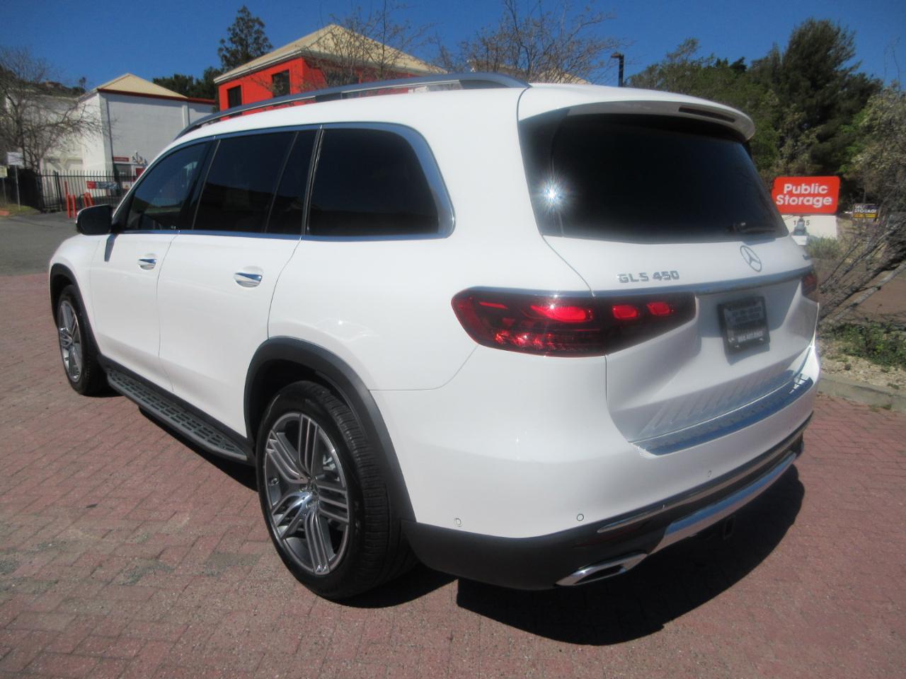 Mercedes-Benz GLS  2024