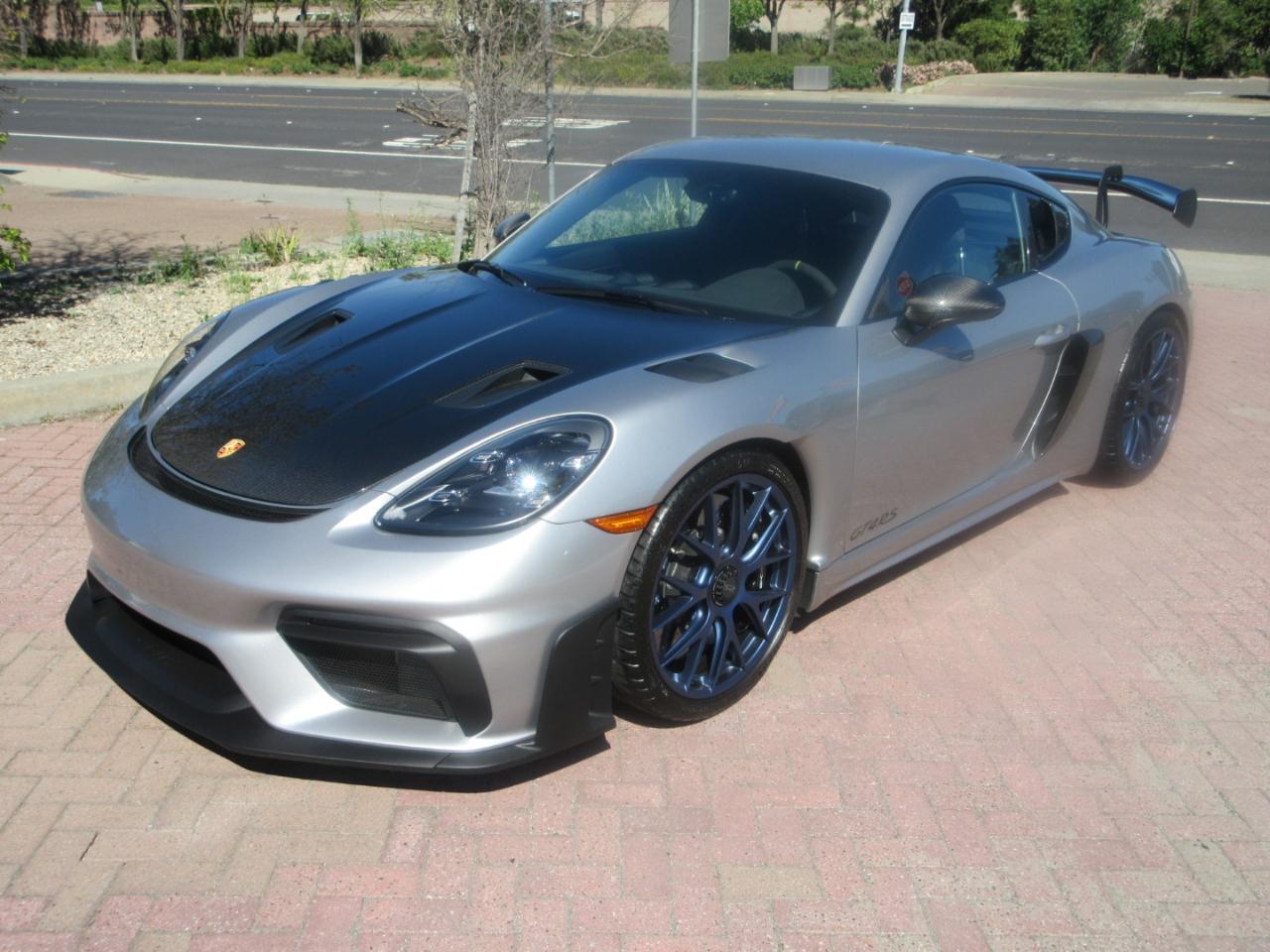 2023 Porsche 718 Cayman GT4 RS Coupe