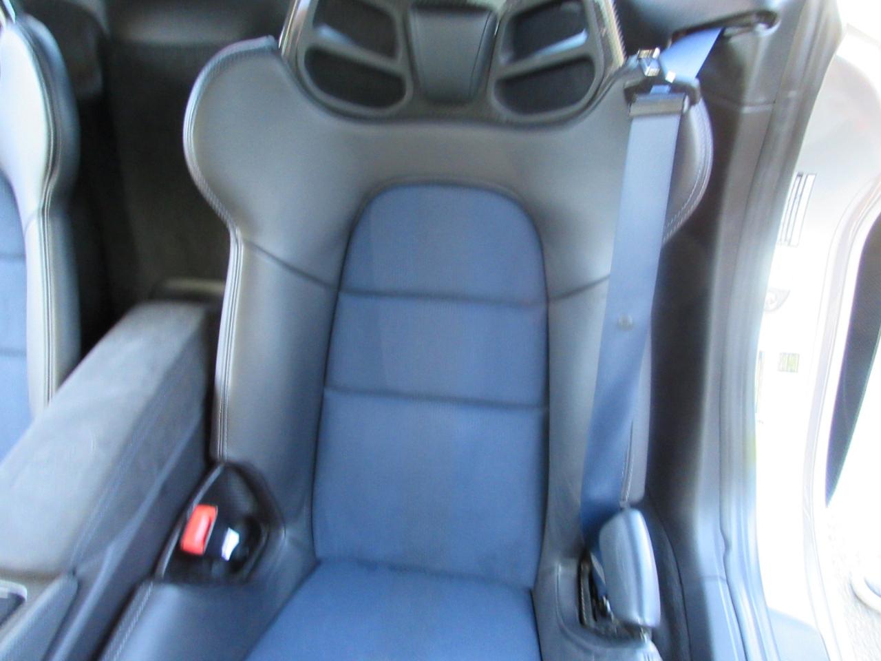 Porsche 718 Cayman  2023