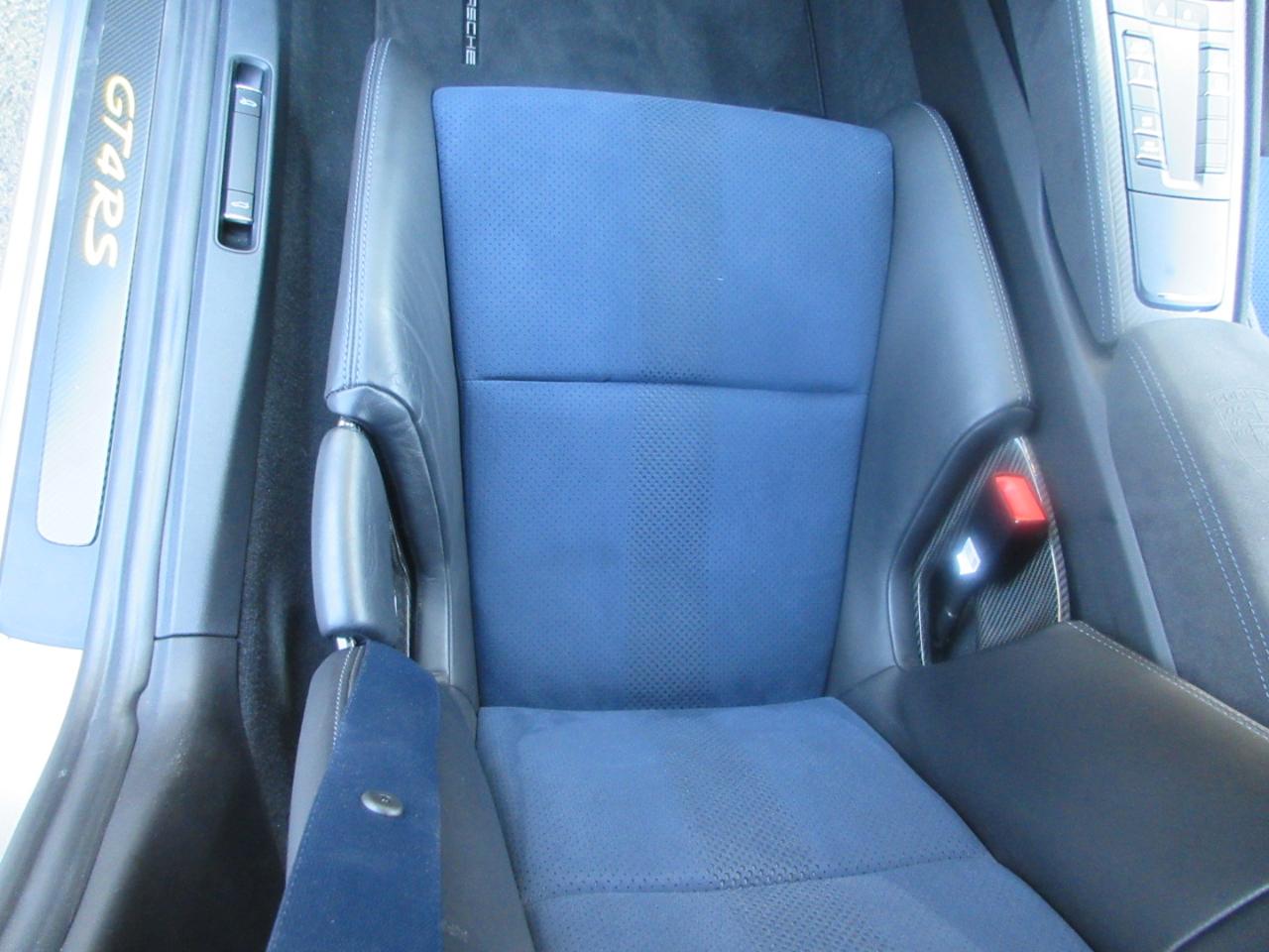 Porsche 718 Cayman  2023