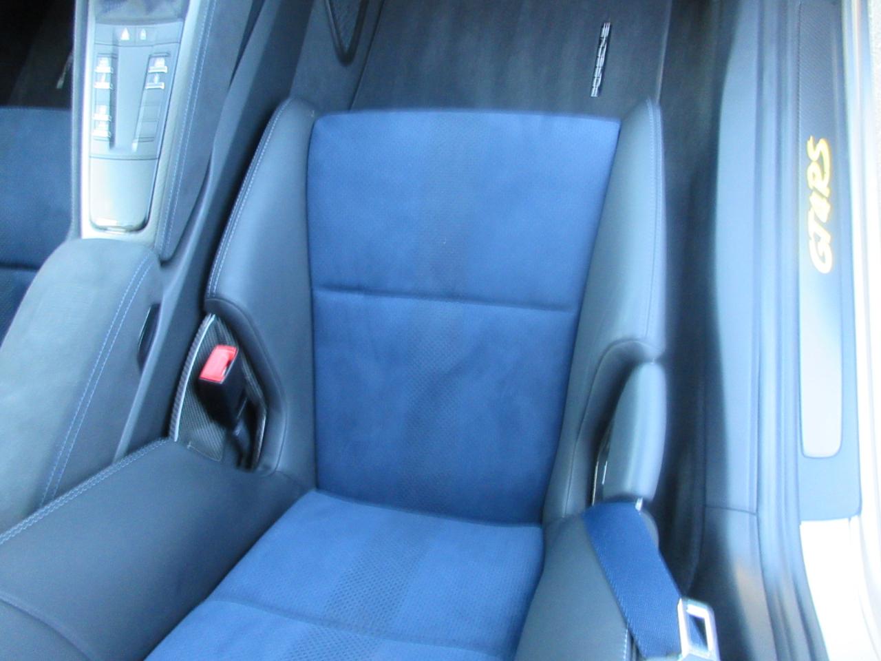 Porsche 718 Cayman  2023