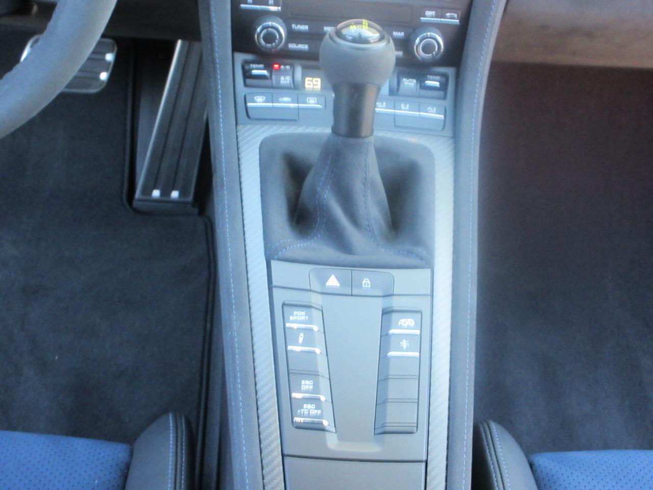 Porsche 718 Cayman  2023