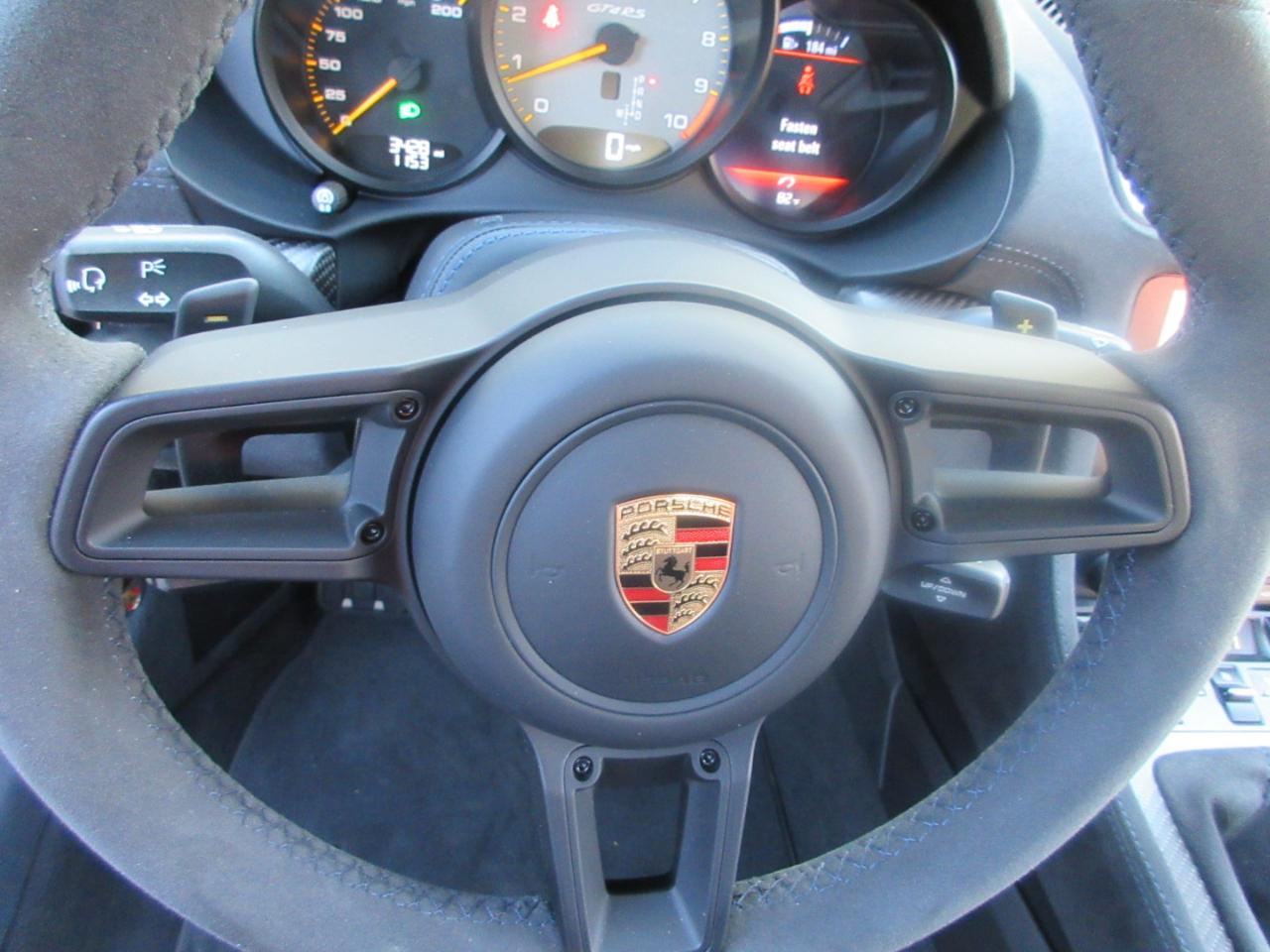 Porsche 718 Cayman  2023