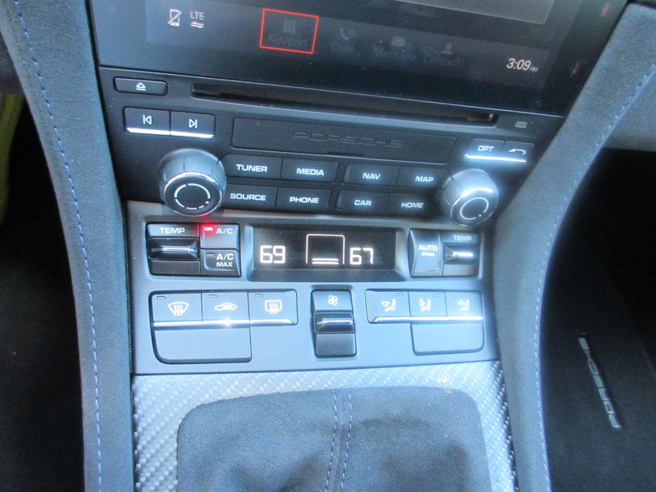 Porsche 718 Cayman  2023