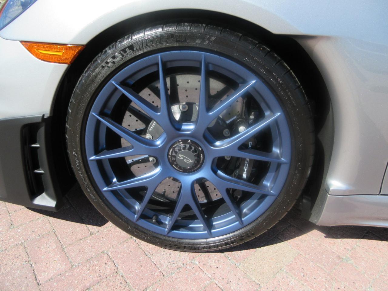 Porsche 718 Cayman  2023