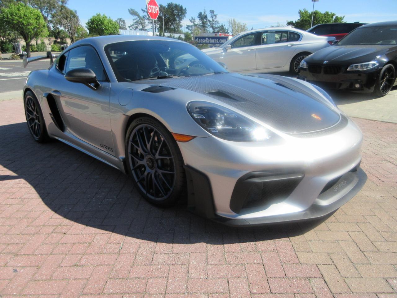 Porsche 718 Cayman  2023