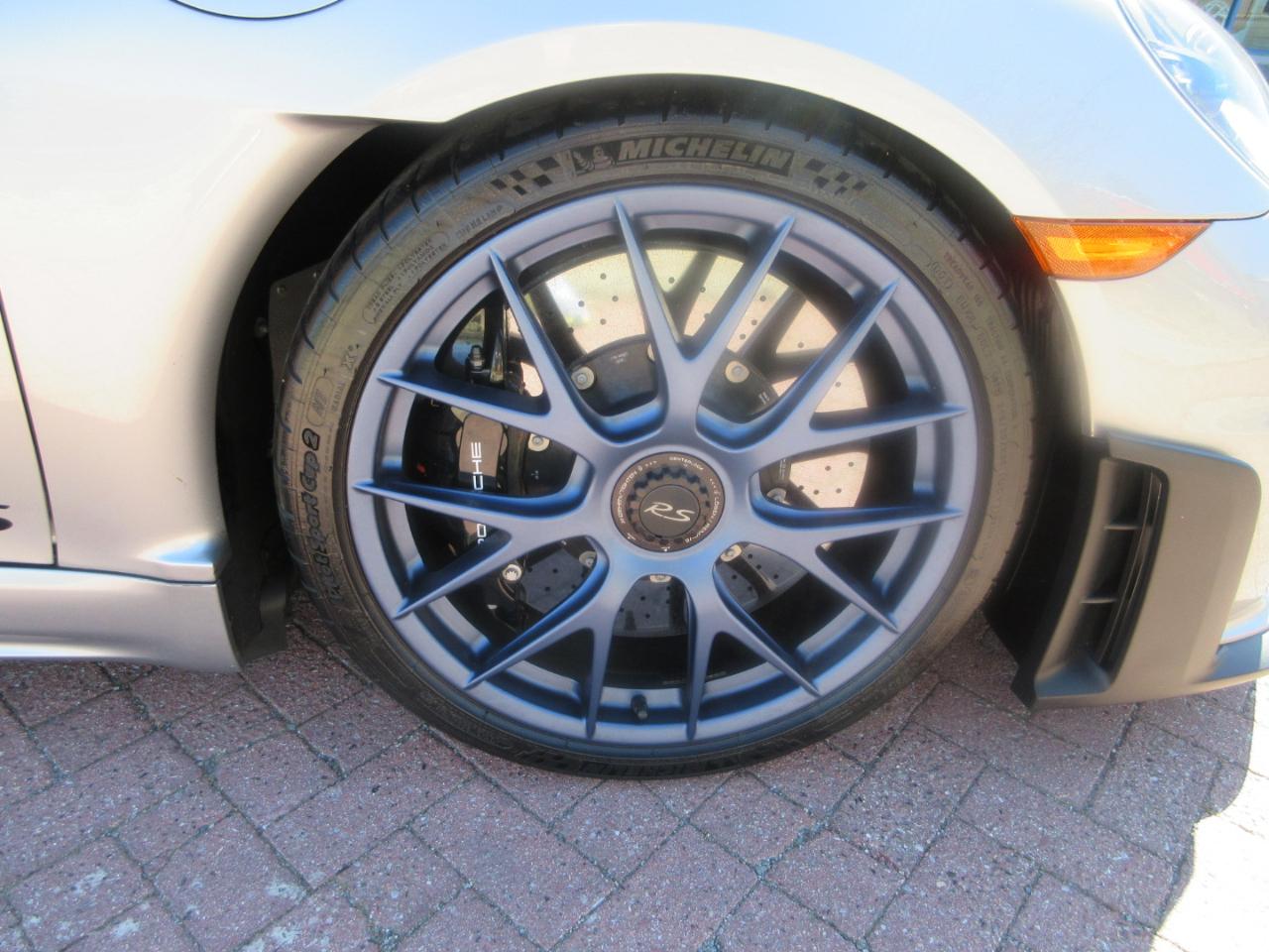 Porsche 718 Cayman  2023