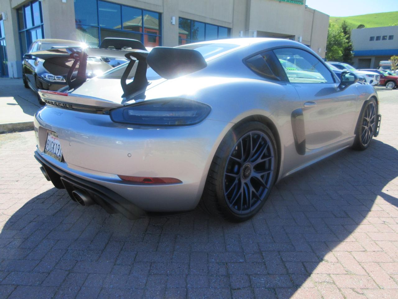 Porsche 718 Cayman  2023