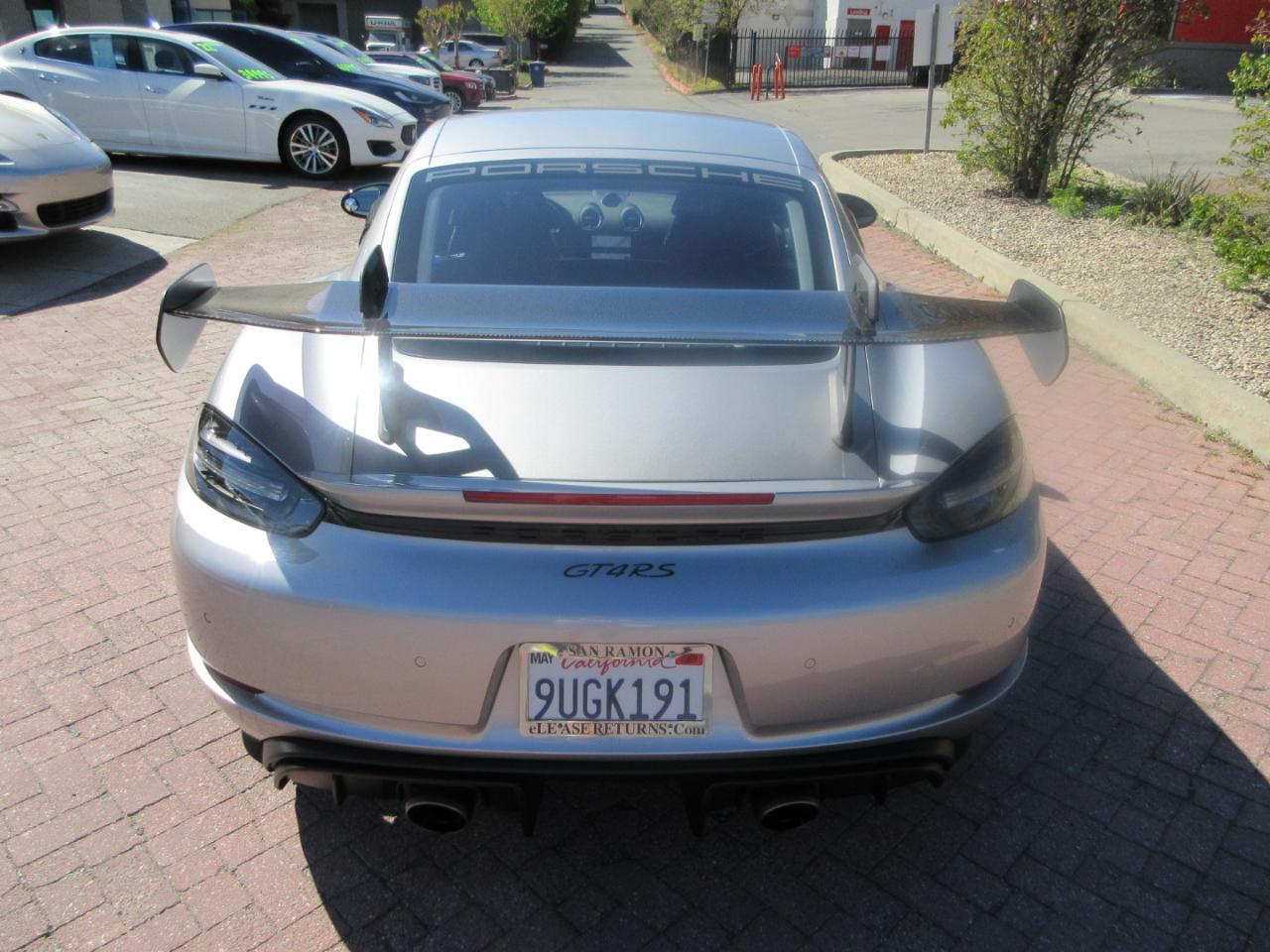 Porsche 718 Cayman  2023