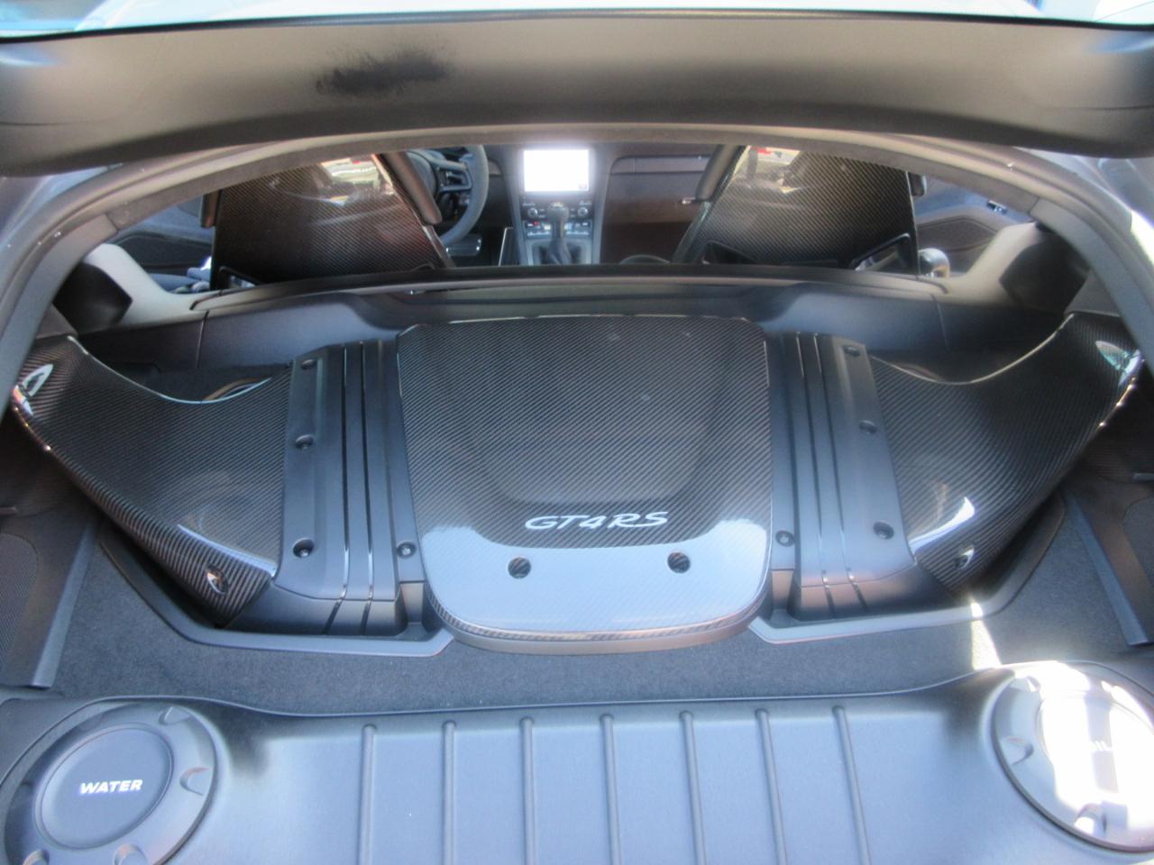 Porsche 718 Cayman  2023