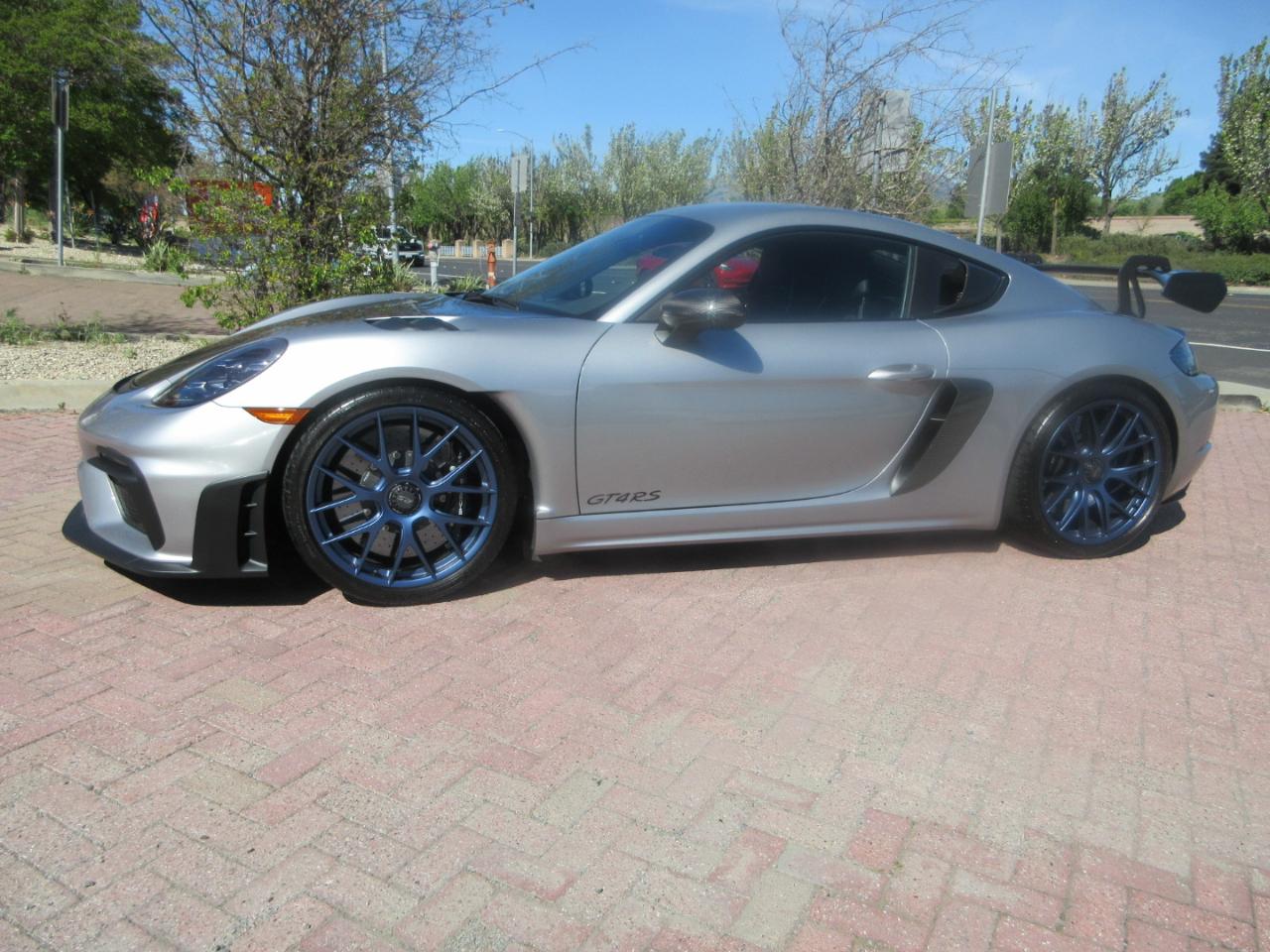 Porsche 718 Cayman  2023