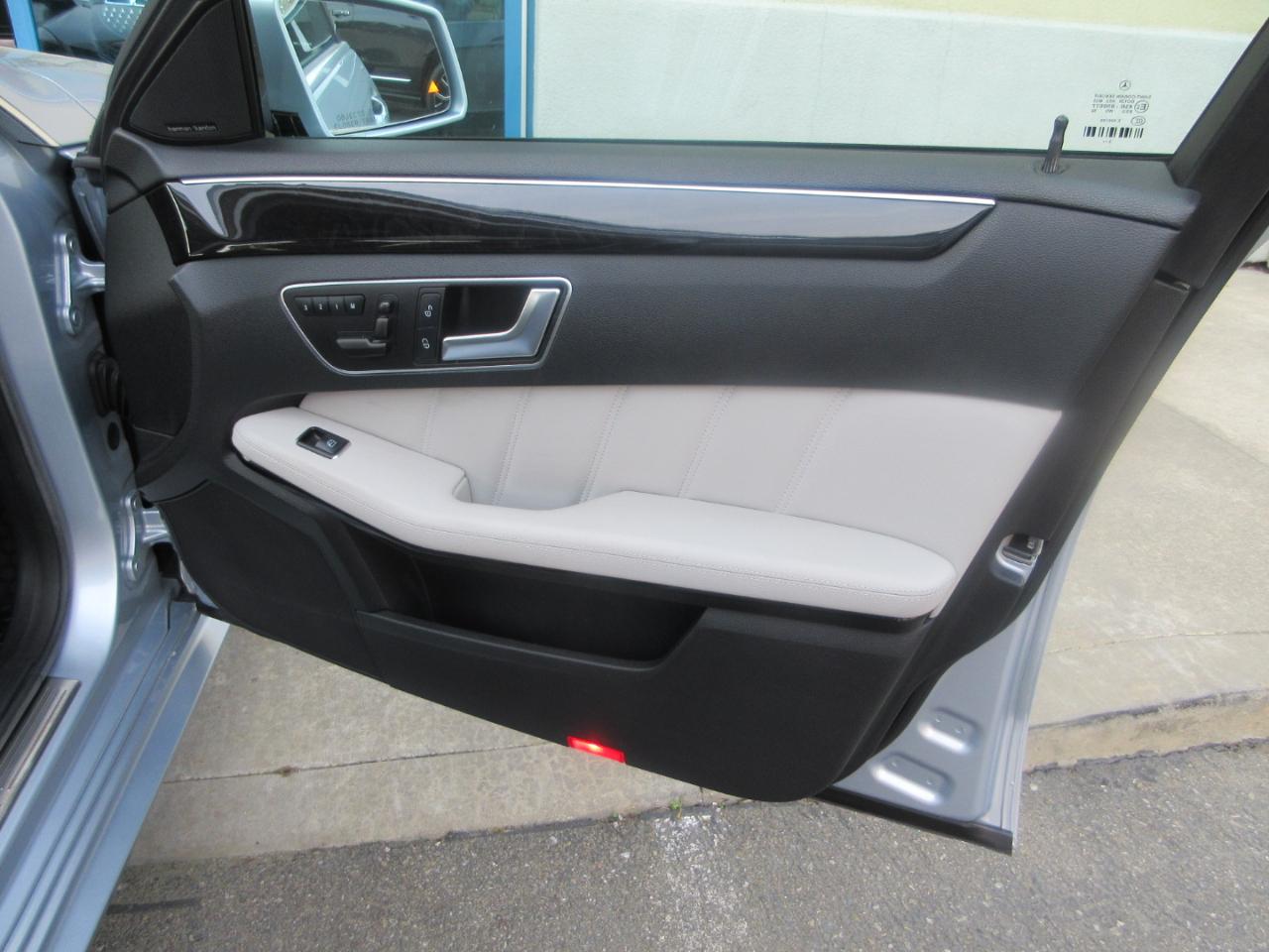 Mercedes-Benz E350  2013