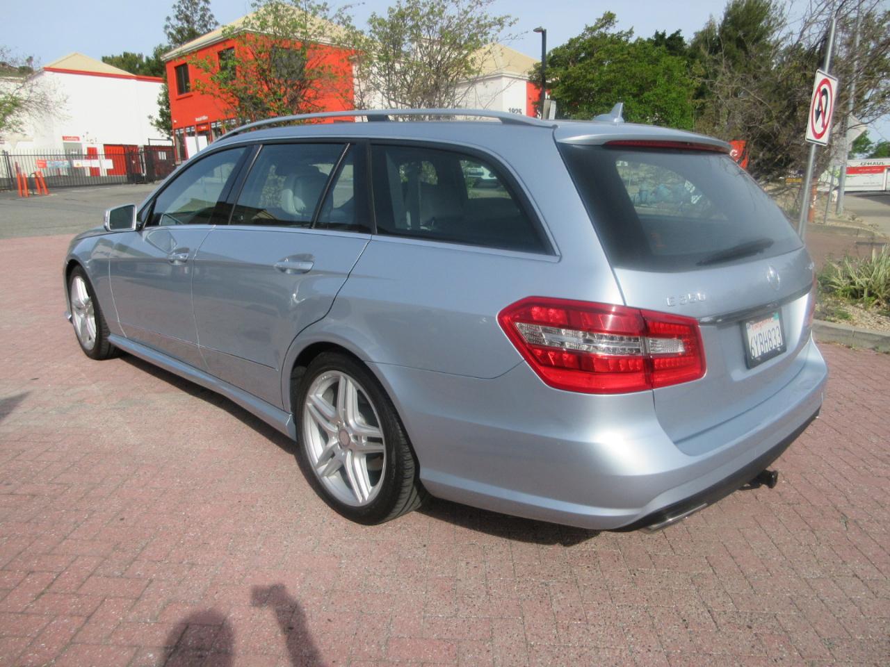 Mercedes-Benz E350  2013