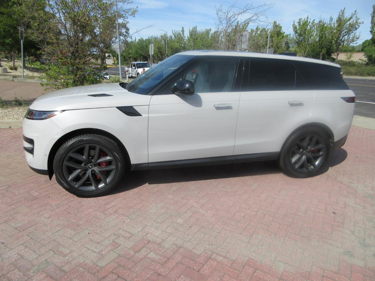 Land Rover Range Rover Sport  2024