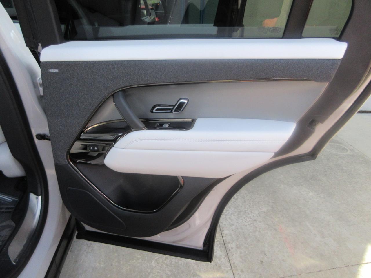 Land Rover Range Rover Sport  2024