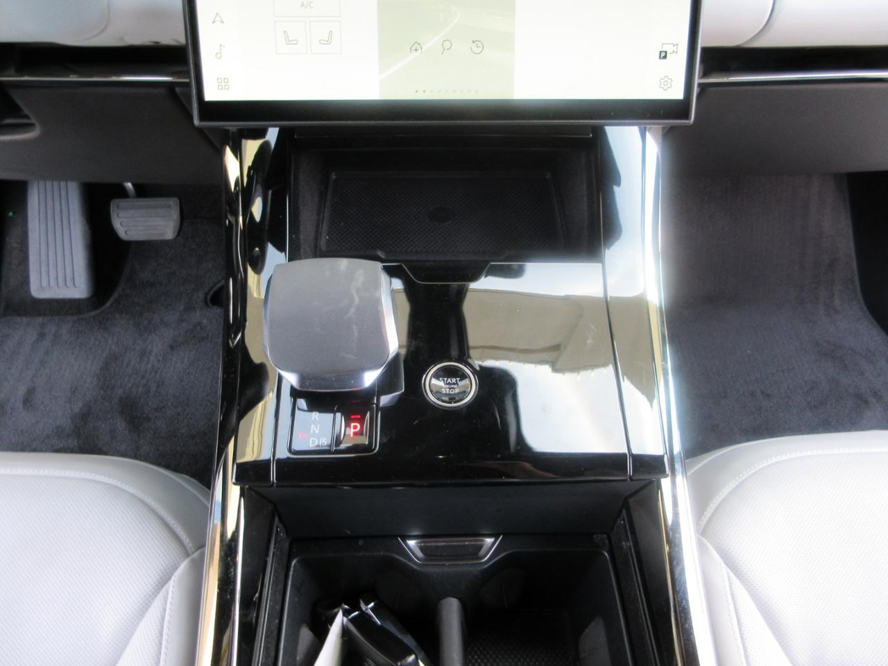 Land Rover Range Rover Sport  2024