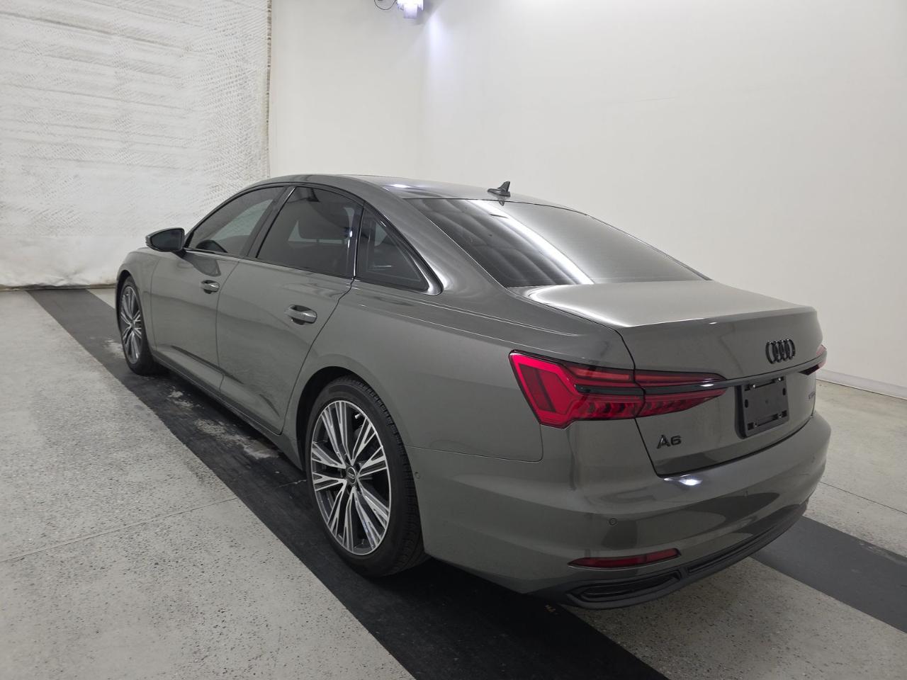 Audi A6 Sedan  2023
