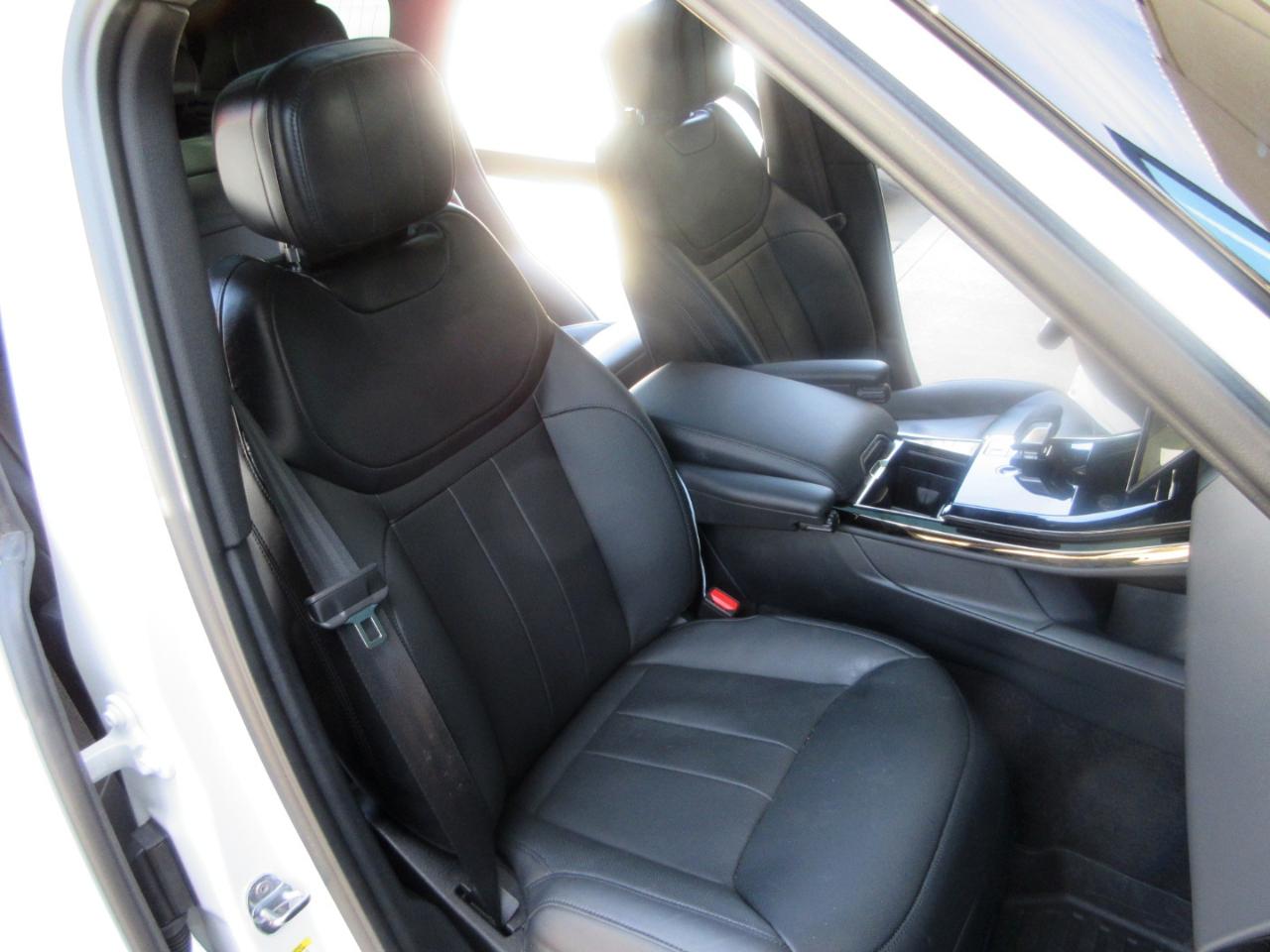 Land Rover Range Rover Sport P360 SE 2025