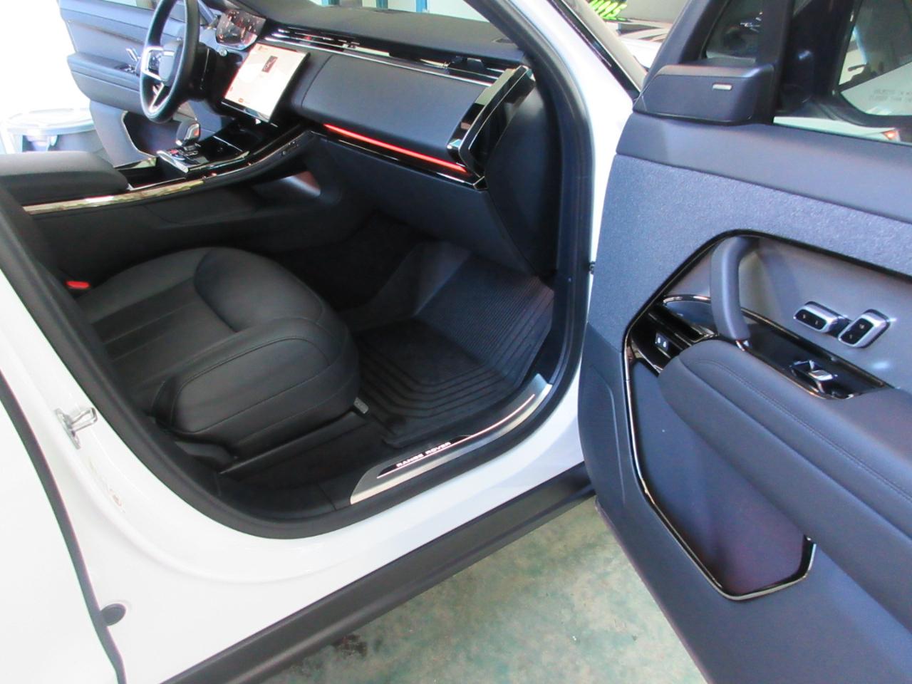 Land Rover Range Rover Sport  2025