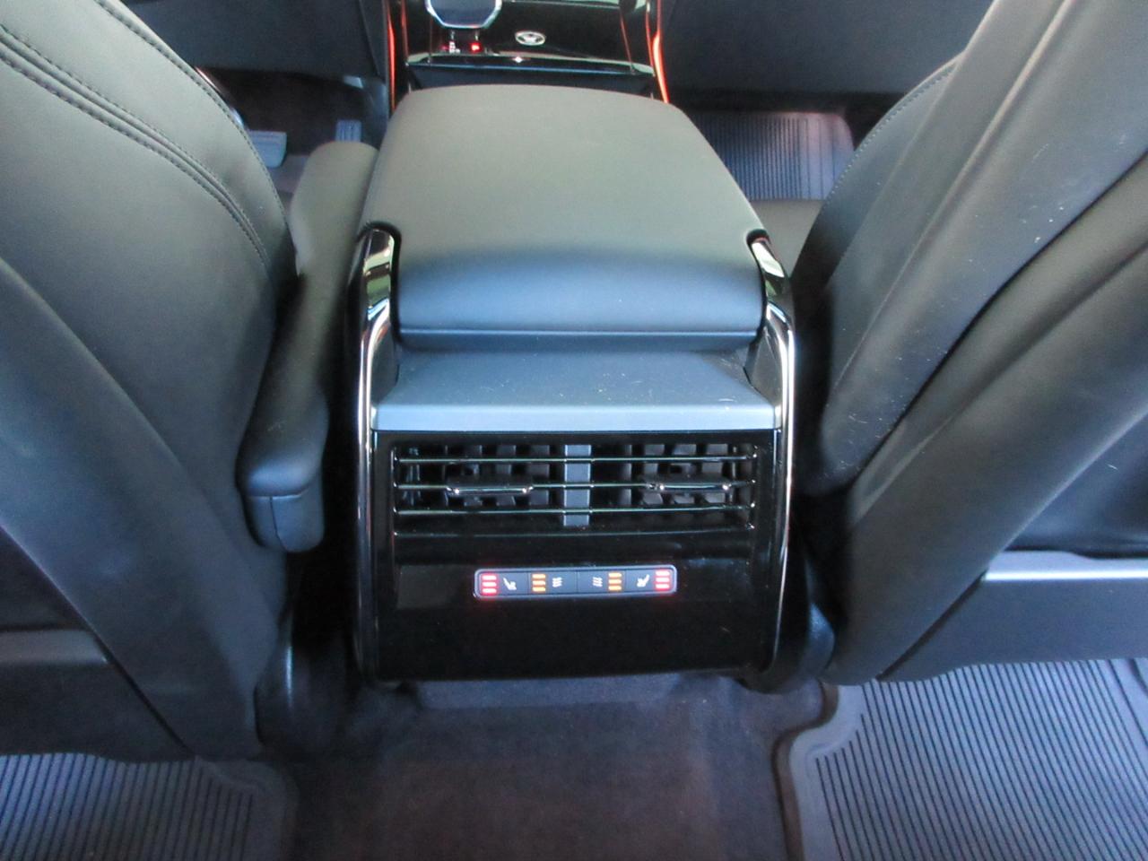 Land Rover Range Rover Sport  2025
