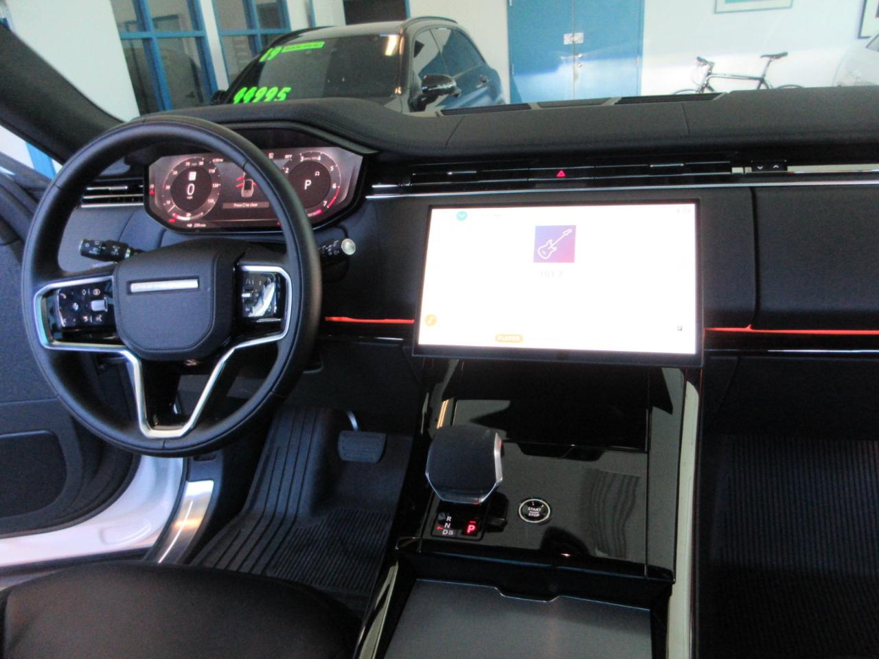 Land Rover Range Rover Sport  2025