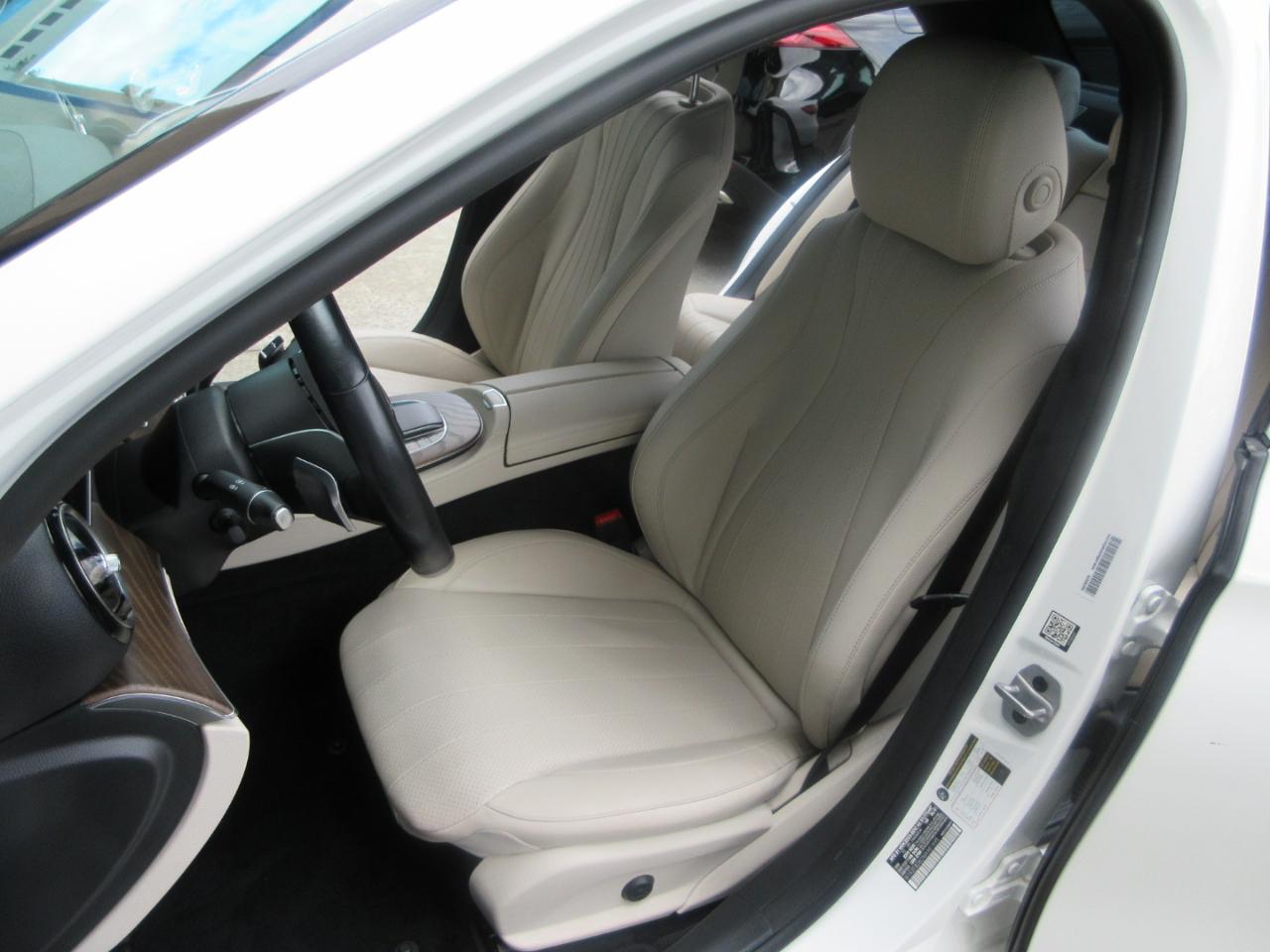 Mercedes-Benz E350  2021