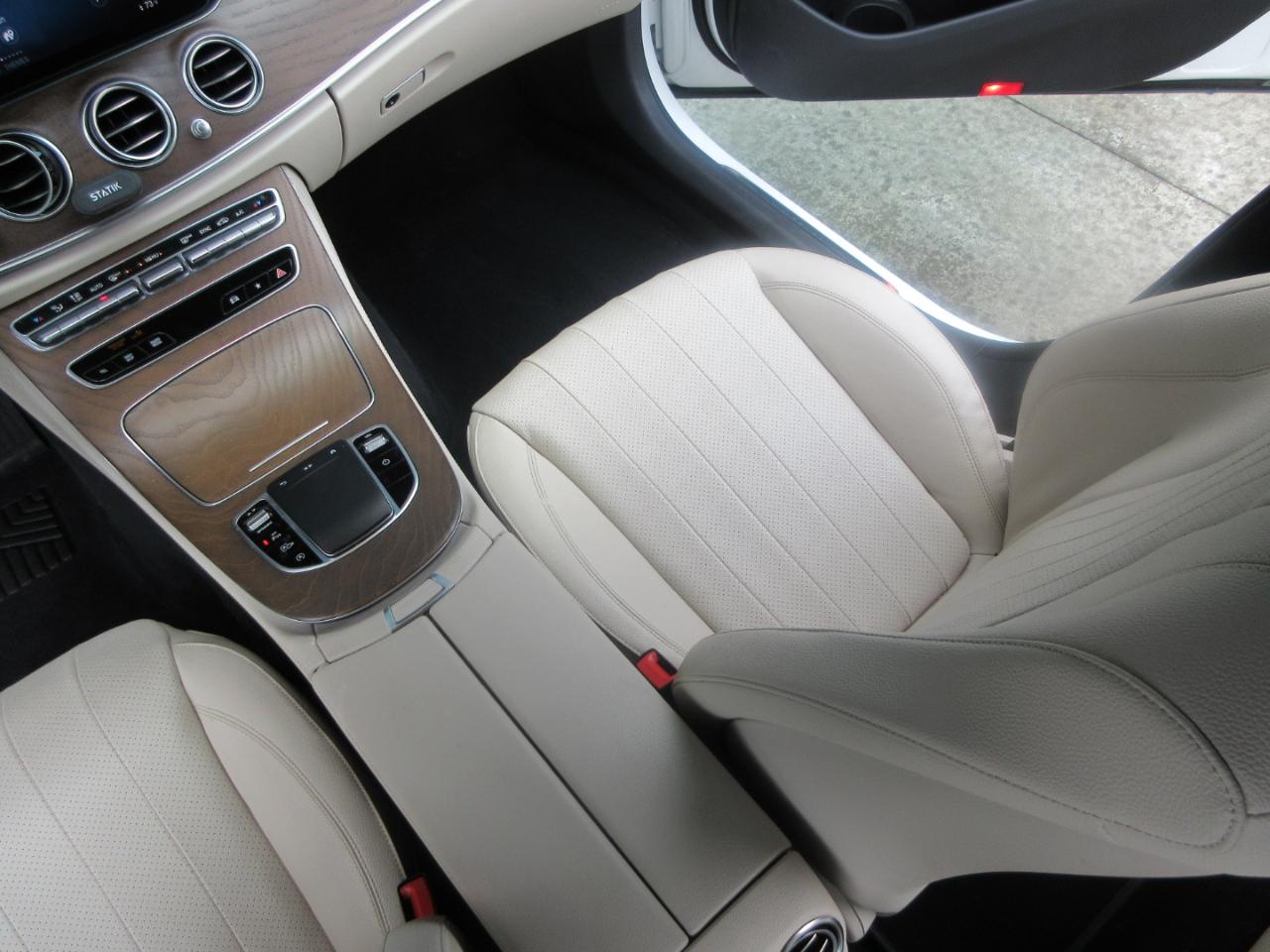 Mercedes-Benz E350  2021