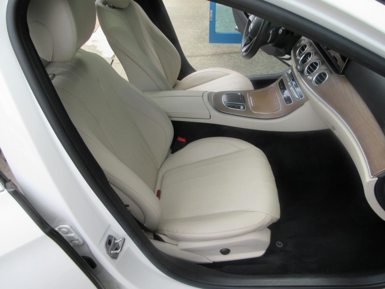 Mercedes-Benz E350  2021