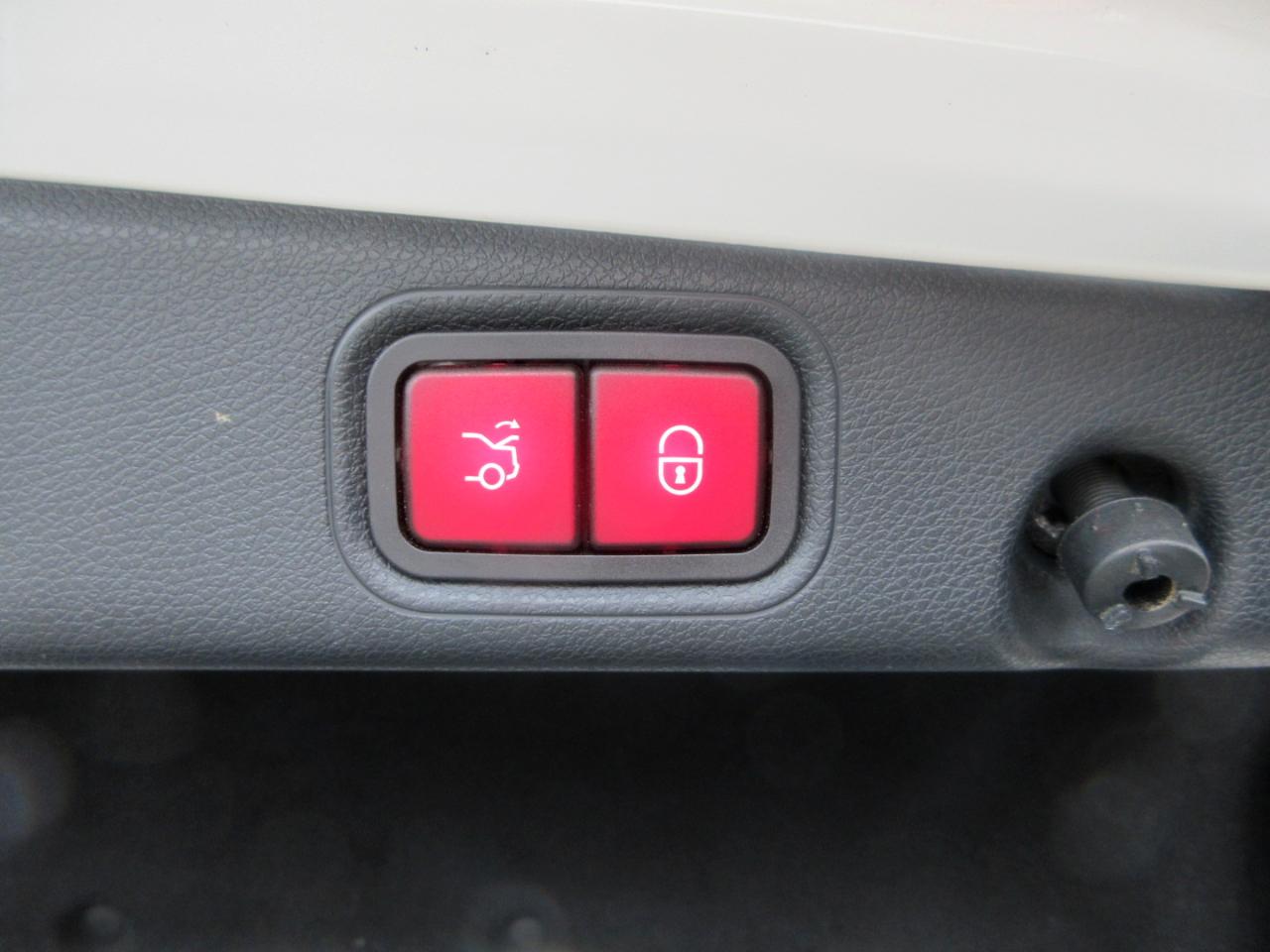 Mercedes-Benz E350  2021