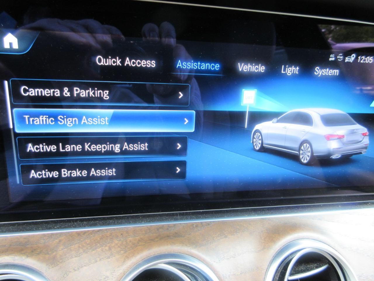 Mercedes-Benz E350  2021