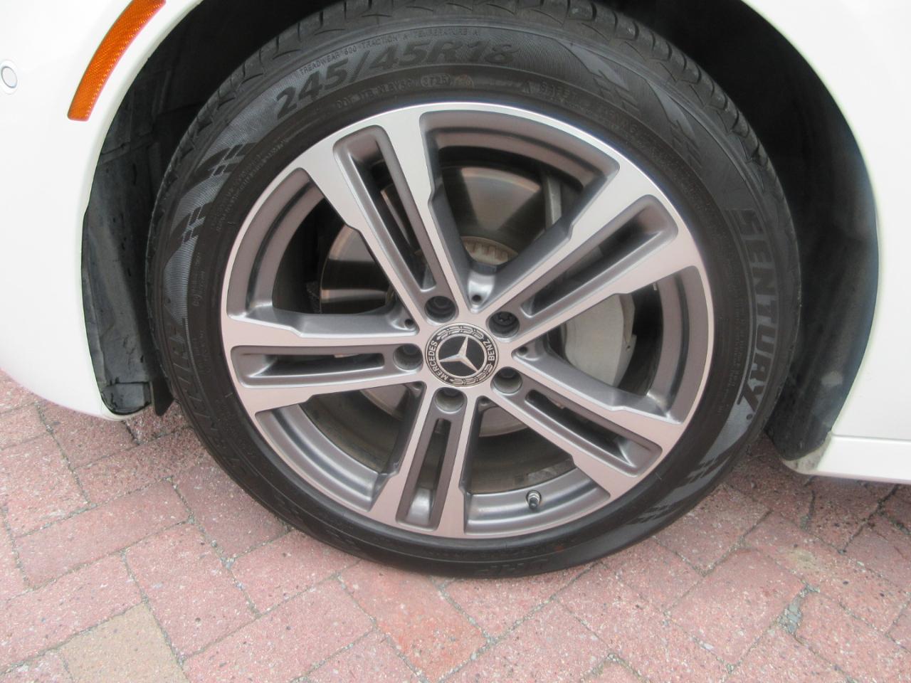 Mercedes-Benz E350  2021