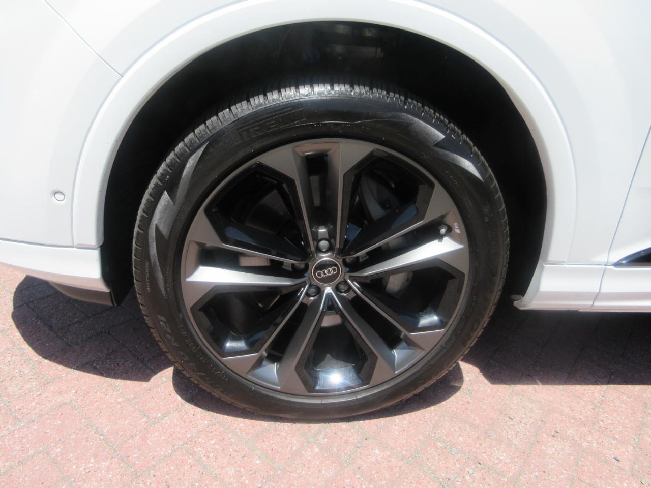 Audi Q7  2025