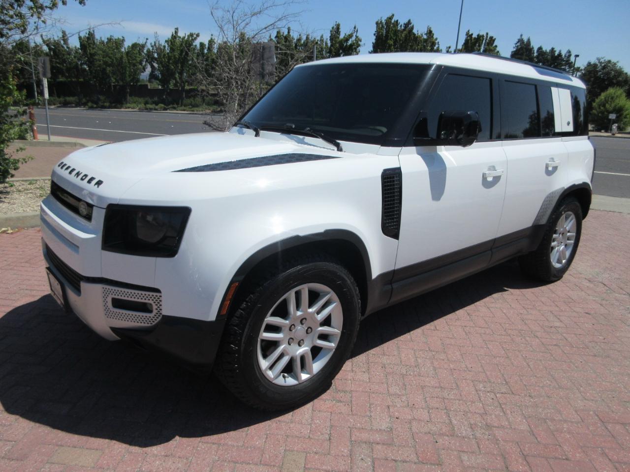 2024 Land Rover Defender AWD**110 P300 S