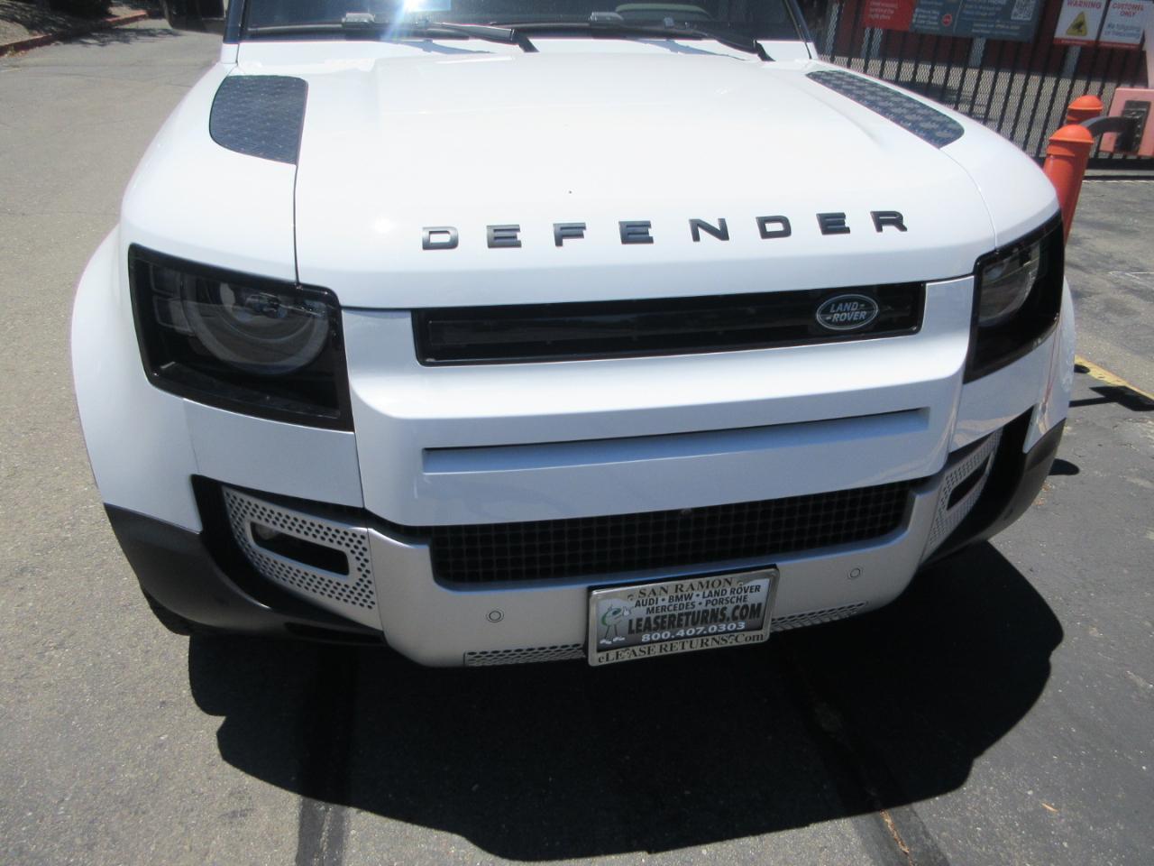 Land Rover Defender  2024