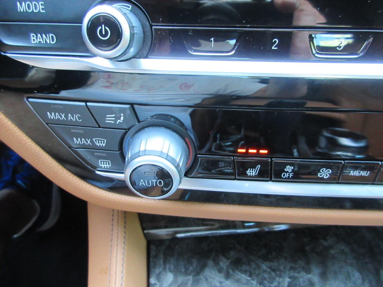 BMW 540i  2023