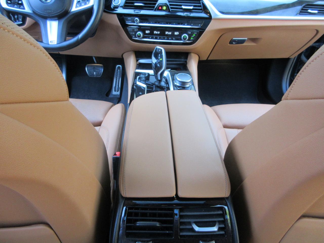 BMW 540i  2023