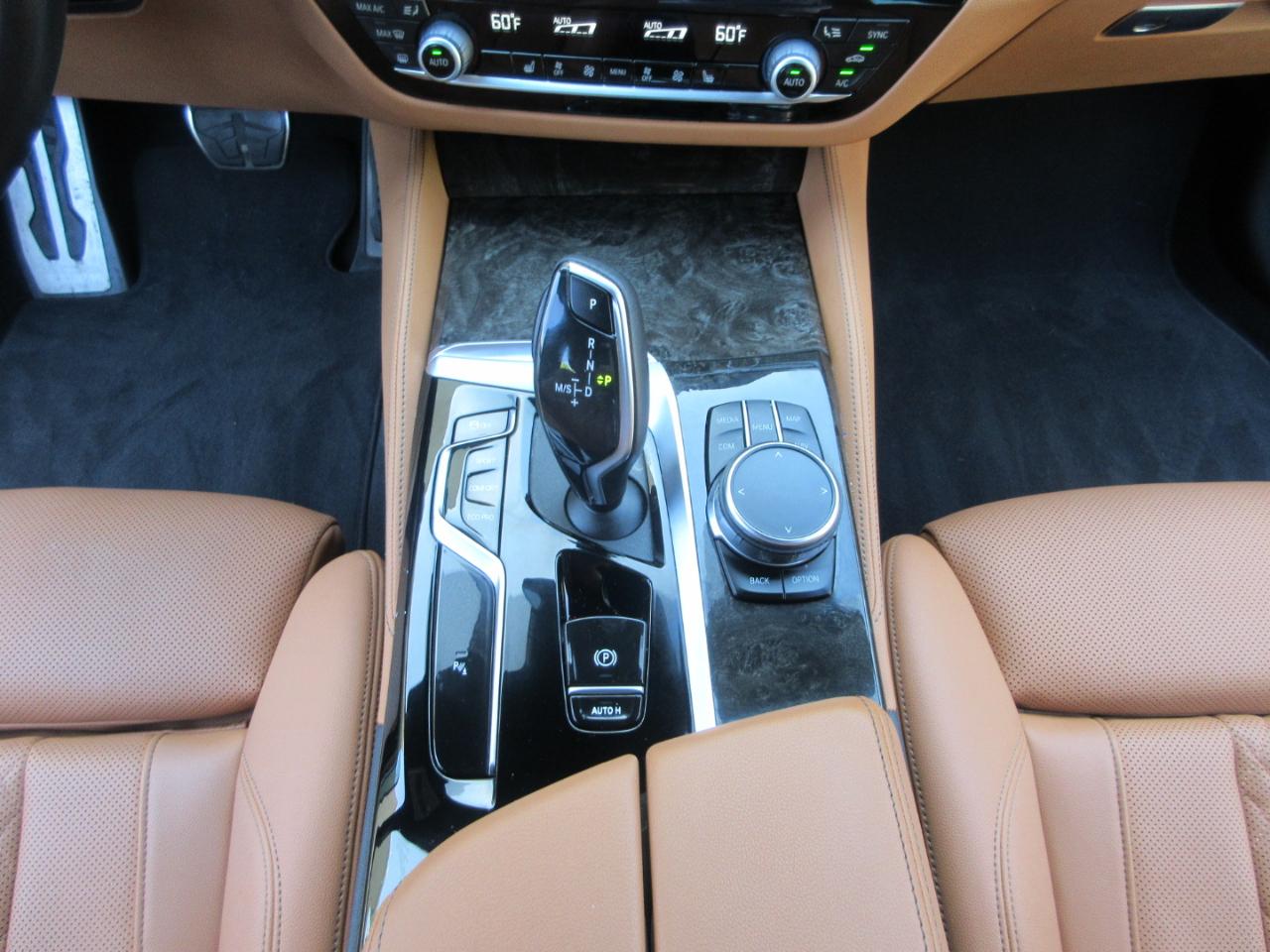 BMW 540i  2023
