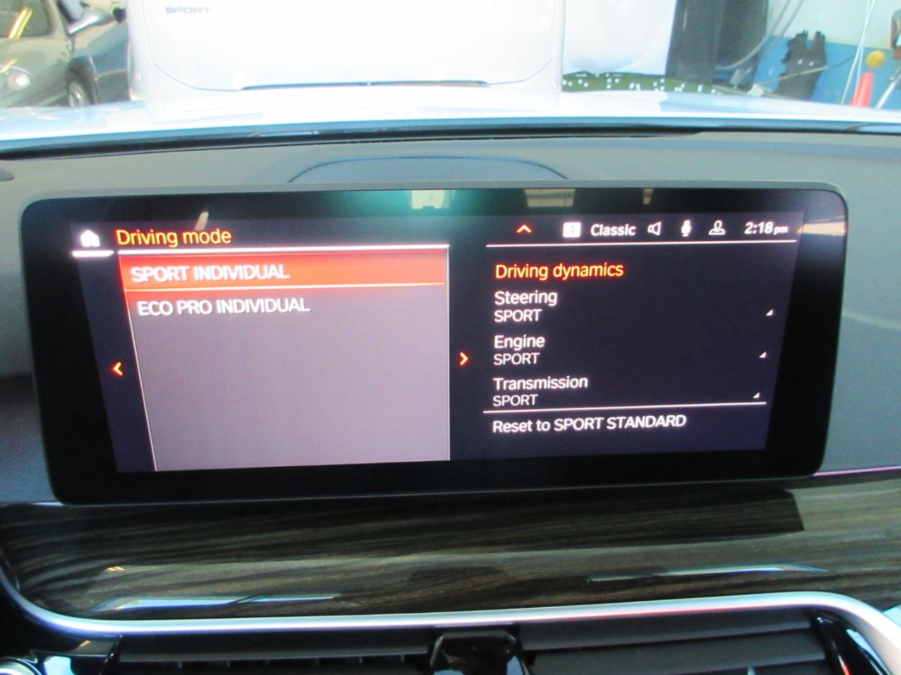 BMW 540i  2023