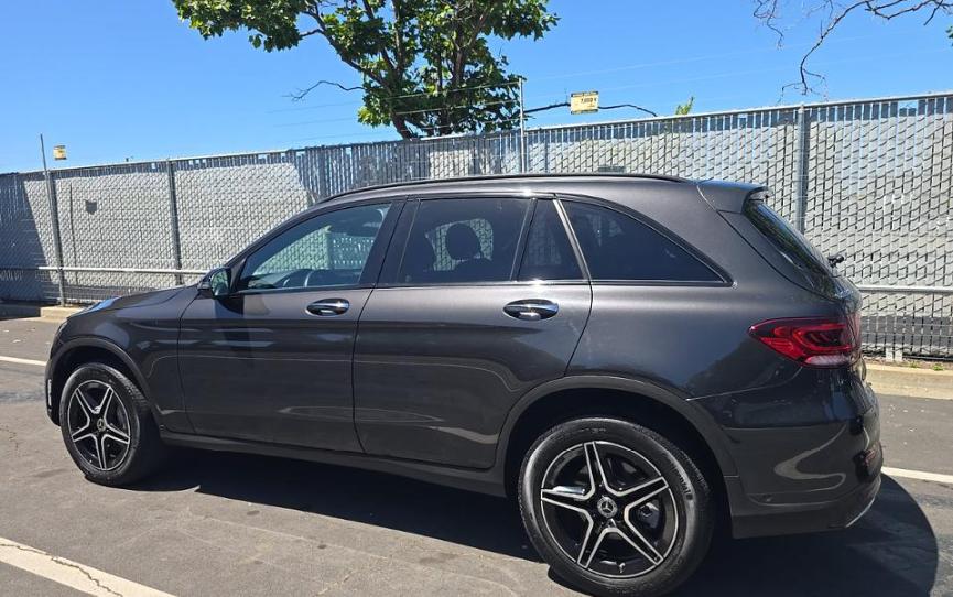 Mercedes-Benz GLC GLC 300 4MATIC SUV 2022