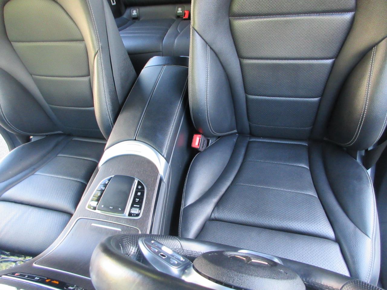 Mercedes-Benz GLC  2022