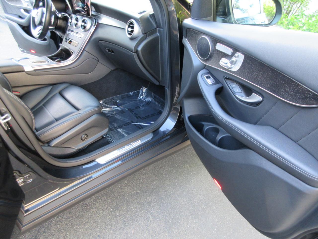 Mercedes-Benz GLC  2022