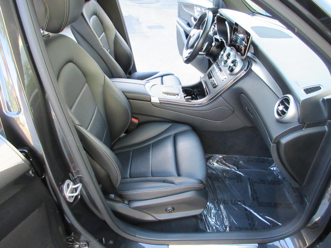 Mercedes-Benz GLC  2022